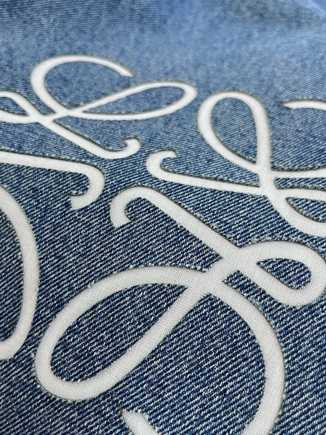 Jean Loewe Anagram 10/10 bleu