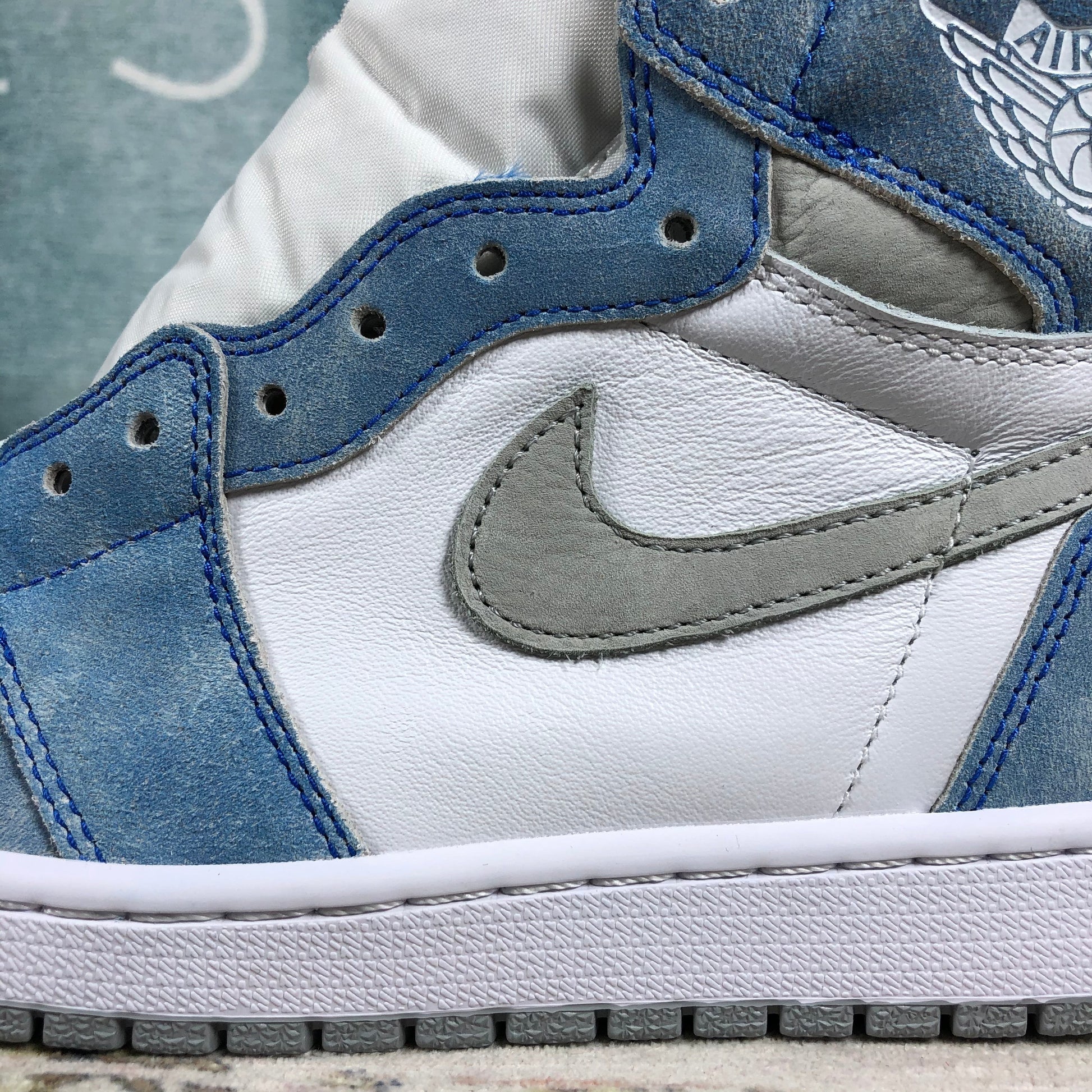 AJ Hyper Royal flight club Authentification 1:1 ✔️ Facture