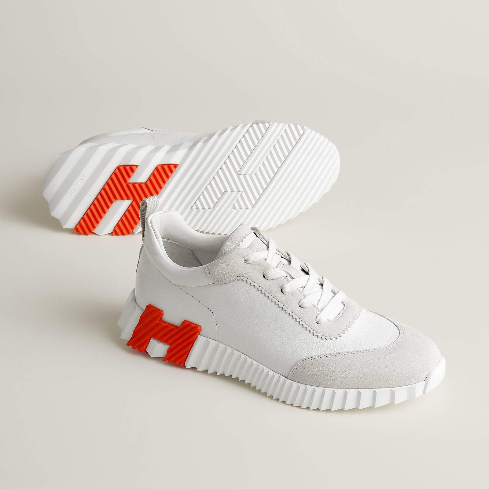 Hermès bouncing