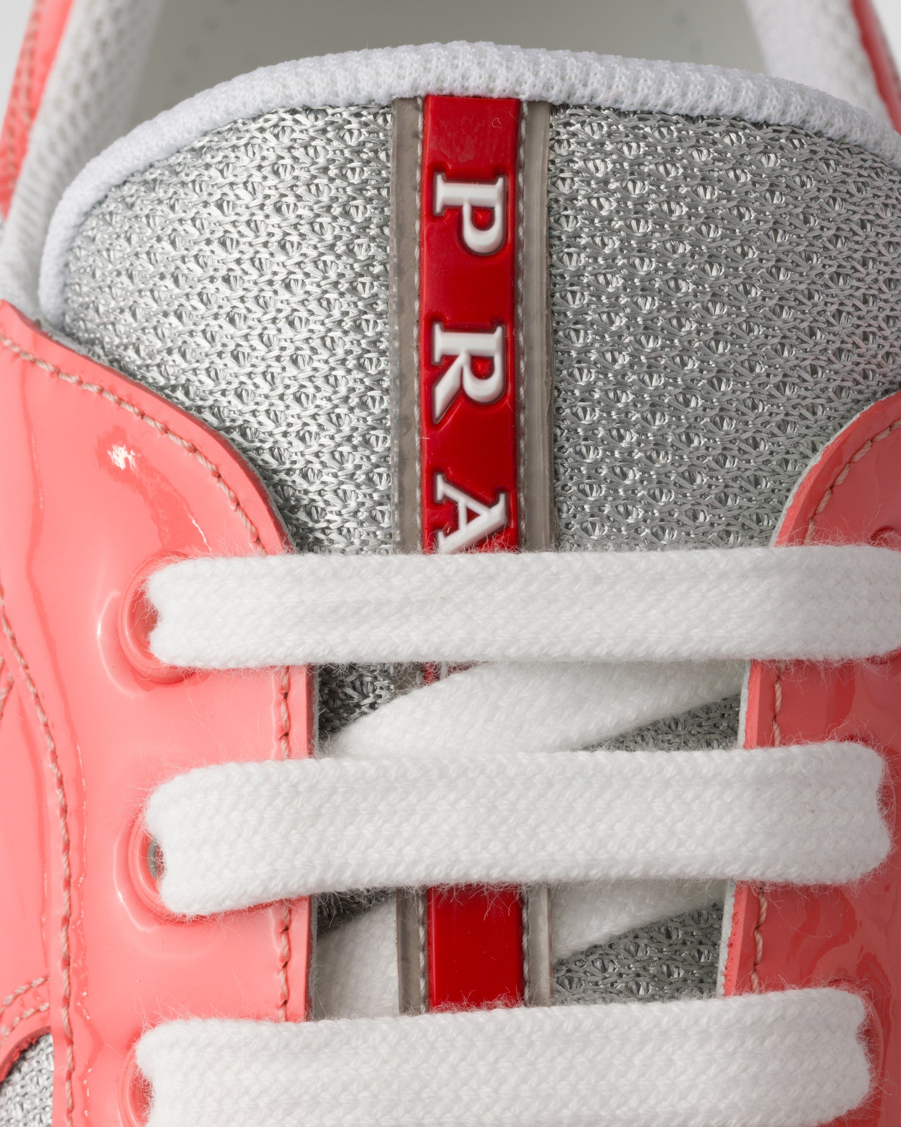 Prada America’s Cup en cuir verni et tissu