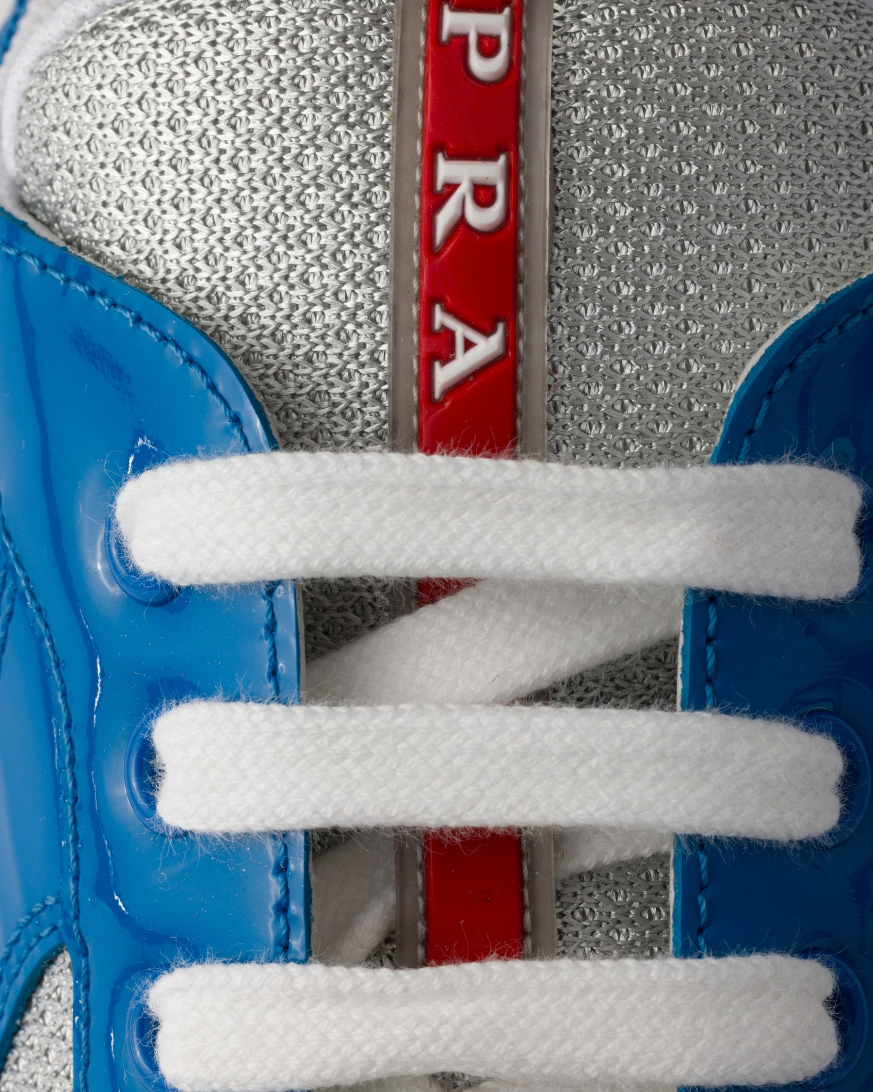 Prada America’s Cup en cuir verni et tissu